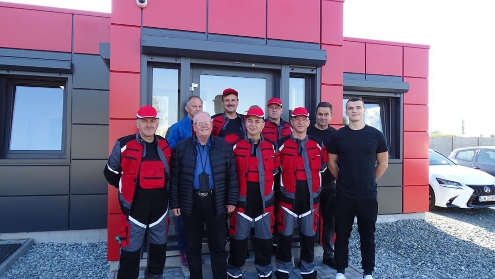 Zeigt Team von Sanrotech-Rohrreinigung-Berlin